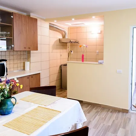 Casa Holiday בית הארחה
